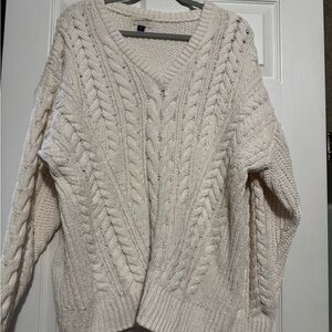 Universal Thread Women's V-Neck Sweater - Cream